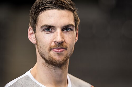 Porträtfoto von Hendrik Pekeler
